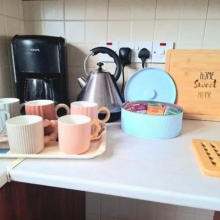 Relaxing In Mandria, * Mandria (Paphos)